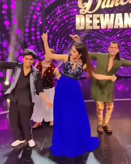 #sidnaaz #sidnaazfan #dancedeewane #shehnaazgill #sidharthshukla #sidnaazmoment #sidnaazian #sidnaazforever #foryou #foryoupage #fypviral #VelliKuri 