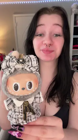 Get you so labubus @popbox@IG:popboxofficial use code Mari12 for 12% off!! #Labubu #BlindBox #PopMart #LabubuStyle #LabubuCore #LabubuFitCheck #TakeOffTheFufu #OutfitCheck #MiniFashion #DesignerToy #UnboxTherapy #TrendTok #TikTokTrend #Collectibles #KawaiiStyle 