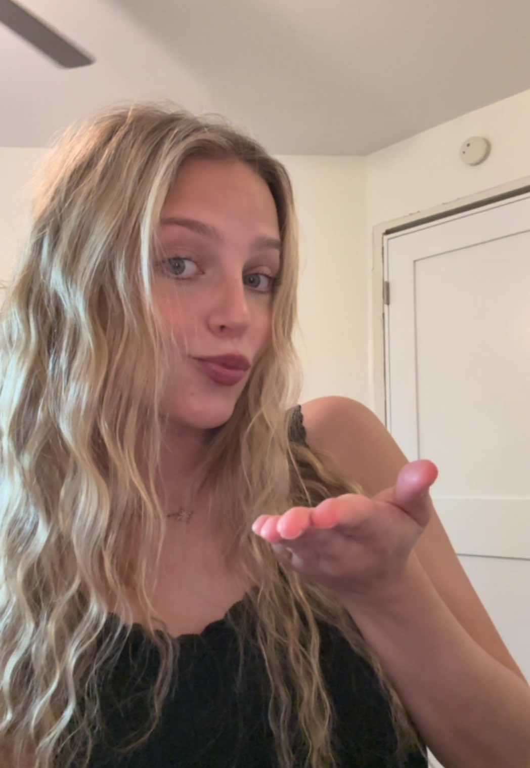 getting ready to pick up my bf from the airport🫶