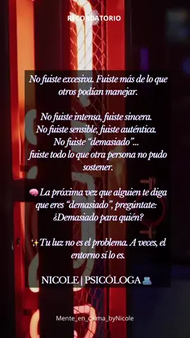 🫂💗Recuerda siempre que tu valor no está definido por la percepción de los demás, sino por tu propia aceptación y amor propio. Sé fiel a ti misma y abraza tu esencia única. La autenticidad es una fortaleza que no todos pueden comprender, pero eso no disminuye su belleza. 🌟 Sigue brillando con confianza y rodeándote de personas que aprecian y celebran todo lo que eres. En un mundo que a menudo intenta encasillarnos, ser genuino es un acto valiente. No temas ser 