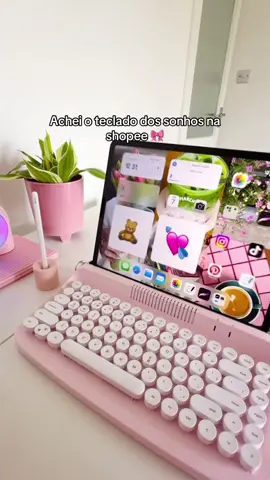 Taooo lindo 🩷 #teclado #ipad #estudos #escrita #acheinashopee #tecladomecanico #vintage  Teclado Bluetooth vintage da shopee 