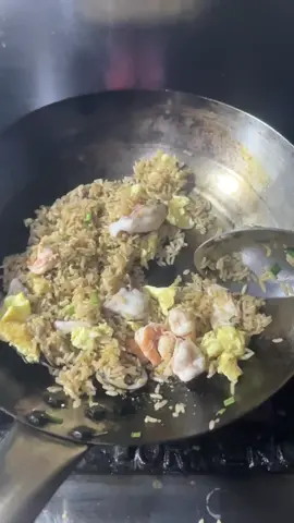 Visitanos aquí en villa maría del triunfo.  Jr Atahualpa 155 una cuadra antes del paradero Ikaros vmt serca del pesquero de villa maría del triunfo a 2 minutos de la estación de tren de villa maría  Cevichería cevichatto tu mejor opción  #gentedecomas #cevicheria #huariquecomas #points #cononorte #foryou #parati #fypppp #comidamarina #rondamarina #choritosalachalaca #paratiII #foryouuuu