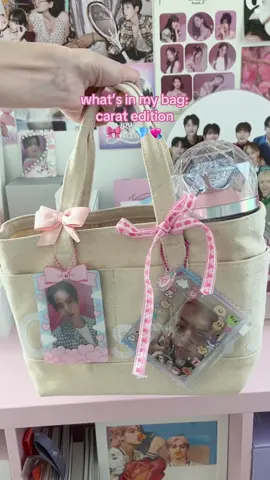 What’s in my bag: carat edition 💘 #kpop #kpopfyp #kpopcollection #kpopcollector #seventeen17_official #seventeen세븐틴 #carat #seventeencarat #kpoproom #kpopdesk #whatsinmybag #scoups #jeonghan #mingyu 