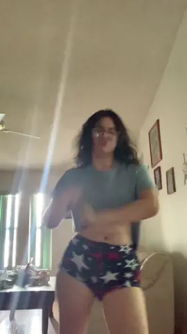 Made this NEW dance! 💃🏻 🤩 #trends #trending #fypシ #explore #dance #dance #dancetok 
