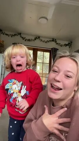 ✌🏼😀 #oneofthosedays #boymum #tantrum #kesha 