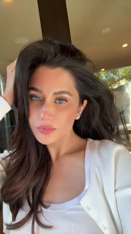 God knew not to give me blue eyes 