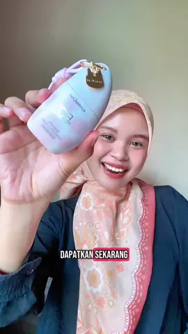 Get ready dengan 3-in-1 sunscreen primer Carslan → SPF50+ PA+++ → Blur redness + glowing skin → Tak melekit, ringan & sesuai untuk cuaca panas  Dua shade available – pink & purple. Sekali sapu, terus nampak kulit natural + smooth  #CARSLAN#carslanmy #carslansunscreen #carslanprimer# uvprotection #sunscreenviral #sweatproof #waterproof #makeup #makeuphacks #newarrivals #CarslanCrushBrandDay #CarslanSummerMakeup #fyp 