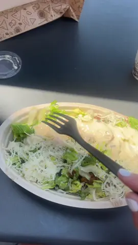 pls wait #fyp #chipotle #sza 