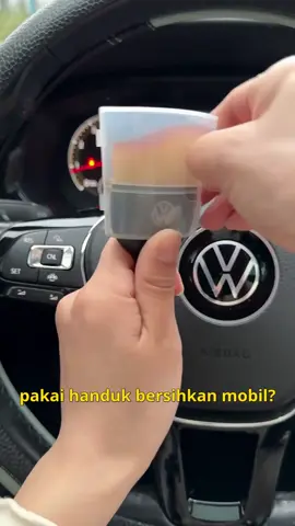 L11 Sikat pembersih interior mobil yang kecil ini sangat bagus, mudah untuk menyingkirkan debu di celah-celah mobil Anda, dan ringkas serta tidak memakan banyak tempat. #Pembersihan mobil
