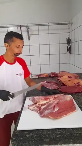 Micrognatia, é o queixo pequeno…Expliquei melhor nesse video
