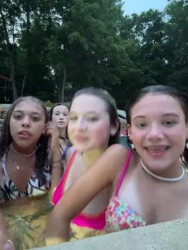Pool party!!🥳 #friends #fyp #poolparty #Summer