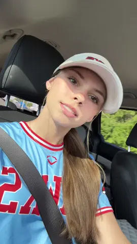 doing everything BUT focusing on the road #real #mebrightside #softball 