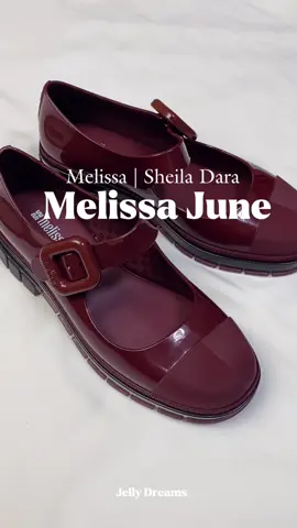 Melissa June x Sheila Dara. now available at Jelly Dreams! #melissaoriginal #melissashoes #fashionwanita #sepatuwanita #fashiontiktok #viraltiktok 