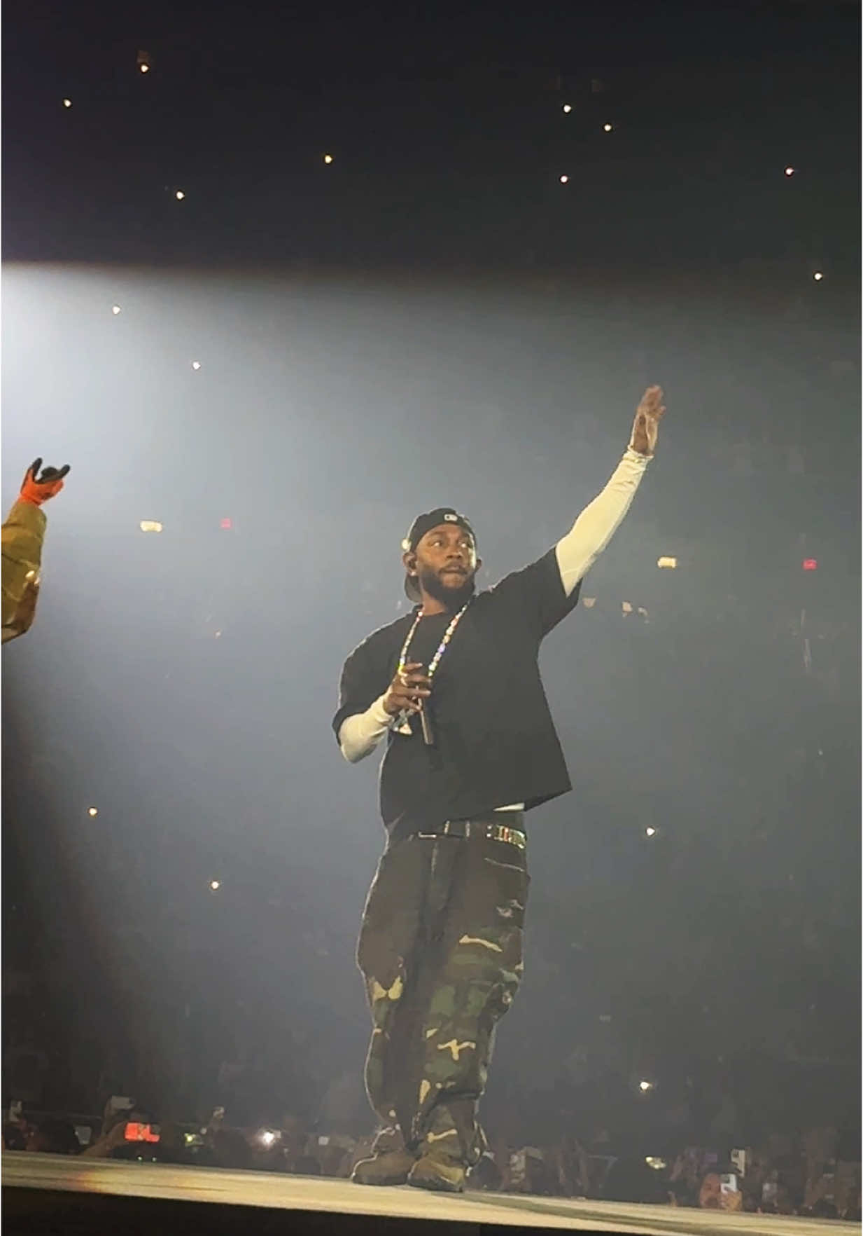 One two three four five plus five 👋🏼 #kendricklamar #grandnationaltour2025 #GrandNational #detroit #sza