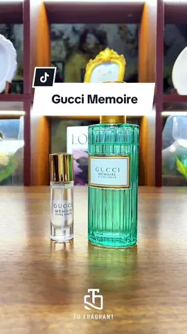 ✨ 𝐆𝐮𝐜𝐜𝐢 𝐌𝐞𝐦𝐨𝐫𝐢𝐞𝐬 ✨  • Một nét rất khác biệt, tươi mát và đặc biệt tinh tế như lạc vào chốn rừng cây êm dịu 🌳 Memoire d'une Odeur được mô tả là một sự pha trộn của thoáng mát, xạ hương, trong suốt và chân thực, rất đáng để thử nhé! #tufragrant #guccimemoire #perfume #nuochoa #nuochoanu #nuochoachiet #reviewnuochoa #lamdep #goclamdep #reviewlamdep #BeautyTok #LearnOnTikTok #xuhuong #trending #viral 