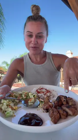 Quick and easy summertime dinner. Grilled chicken thighs, basmati rice and avocado chopped salad. #healthyrecipes #caloriedeficit #dinner 