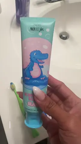 @NOBS #nobs #nobstoothpaste #kidstoothpaste #whiteteeth #kidsoftiktok #fyp #foryoupage #viral 
