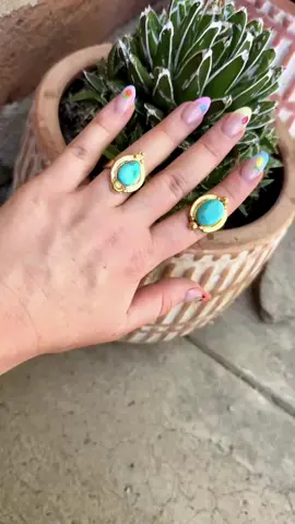 Turquoise + gold = desert royalty #nizhonitradersllc #sterlingsilverjewelry #navajojewelry #turquoisejewelry #handmadejewelry 