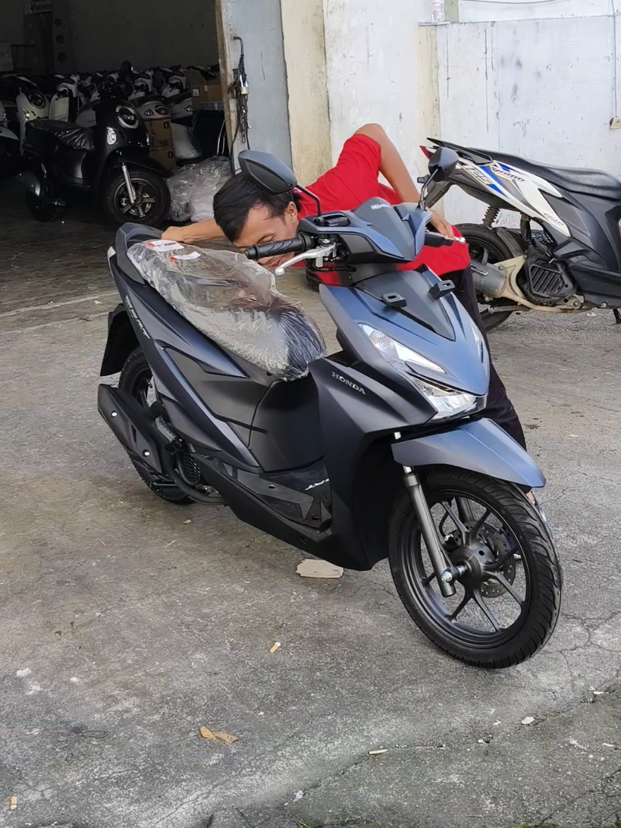 Beat deluxe smartkey  matte blue  #beat #beatindonesia #honda #hondajember #mpm #dealerhondajember 
