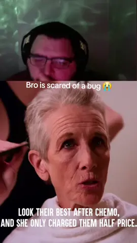 bro is scared of a bug #twitchstreamer #fyp #smallstreamer 