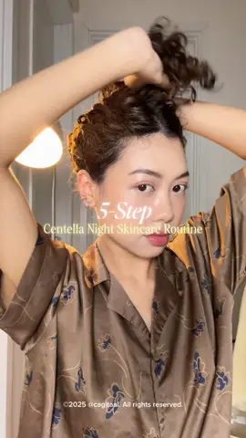 #notsponsored My go to 5-step Centella routine that calms my skin, hydrates deeply, leaves it plump, smooth by morning and gives that juicy glow ✨ SKIN1004 Centella Light Cleansing Oil SKIN1004 Centella Ampoule Foam SKIN1004 Centella Toning Toner SKIN1004 Centella Ampoule SKIN1004 Centella Soothing Cream #skincareroutine #nightskincareroutine #skin1004 #skin1004centella #centellaasiatica #centellaskincare #glassskin #plumpskin #hydratedskin #sensitiveskin #acneskin 