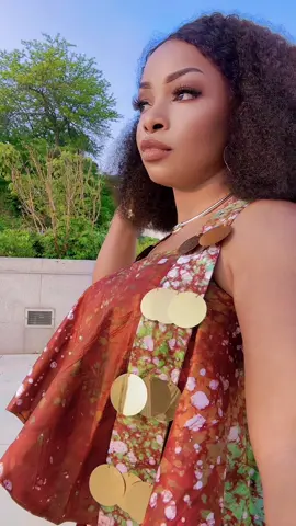 This isn’t just a jumpsuit. It’s a whole mood. 😍🔥 💃🏾 Cultural print. Snatched waist. Instant glow-up. 👀 Watch to the end and tell me you don’t need this in your life. 🛒 Shop it now before it’s gone: eviestyles.shop/products/cultural-print-sleeveless-jumpsuit 🎶 Sound on — because this look deserves a soundtrack. #EvieStyles #TikTokFashion #OOTD #StyleTok #CurvyStyle #BlackGirlStyle #FashionFinds #JumpsuitGoals #AnkaraVibes #SlaySeason #FYP #TikTokMadeMeBuyIt#ankarastyles #handemade #reelsvideo #tiktokviral #africantiktok 