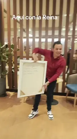 Un cuadro que le regalaron Karina Garcia Oficiall Con Doble L Al Final. 😍🥺🥹💕💖❤️🥰 @altafulla #karina #karinagarcia #karinagarciaoficiall