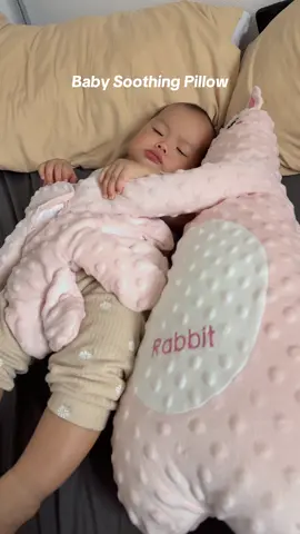 Proxy muna yan ni Mama ha nak, pag need ko maligo at mag edit/film ng videos, hehe thanks to this unli tapik para maka sleep ang bebe ko 👌 #babysoothingpillow #soothingpillow #pillowforbaby #pattingpillow #babysleeping #babiesoftiktok #fyp 