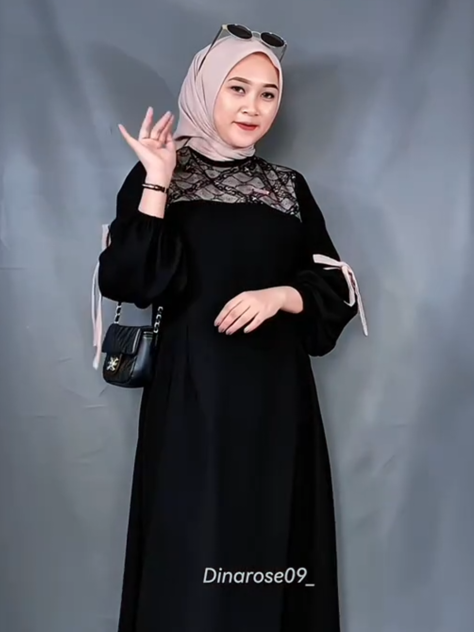 Wajib punya sih DRESS GAMIS BRUKAT yang sesimpel dan secantik ini😍💕 udah gitu sizenya lengkap