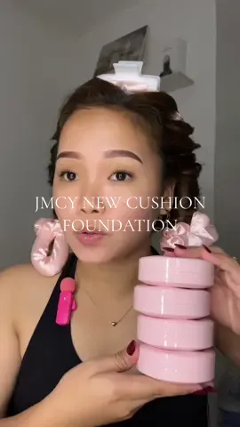 for someone with textured skin, I’m shocked how smooth this looks on me. JMCY really did a good job with this one!✋💖 @jmcymakeup_ph  #jmcy #jmcyph #jmcycushion #jmcyflawlessmattelockedincushion #jmcyflawlessmattecushion 