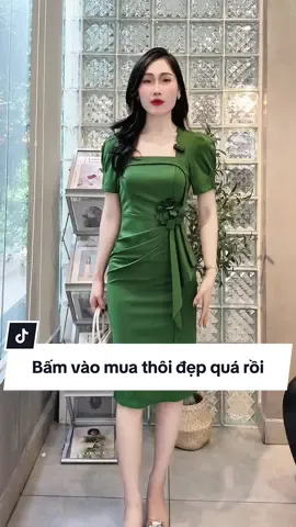Chất dày dặn mà đẹp lắm ạ  #xuhuong #xuhuongbanhang #thoitrangthietke #damvaythietkecaocap #damthietke #damtrungnienditiec #thoitrangtrungnien #vaydamdutiec #damthietkebody 