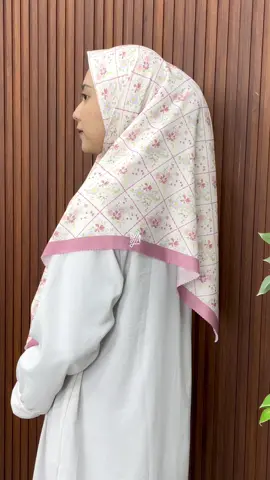 ✨Scarf Premium - Limited Edition by SYLA HIJAB✨ Kode: SY 327 & 328 🎀 Details 🎀 Size : 110x110cm ( ukuran standar)  Matt : Voal Premium (Sublim lembut, jatuh & premium)  Finishing : lasercut  Packaging : Pouch exclusive 🎀 Let’s make it yours — and enjoy more sweet promos along the way 🎀 #Sylahijab #hijabmotif #voalpremium #lasercut #scarf #tudung #tutorialhijab #fyp 
