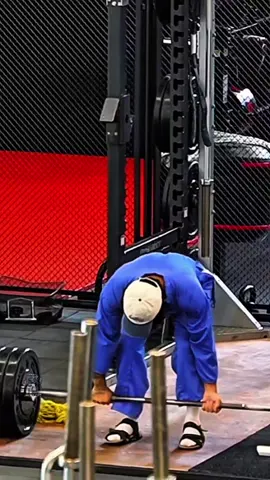 crazy cleaner ego cleaner 🤣 #anatoly #anatolyprank #GymTok #gym #prank #fyp 