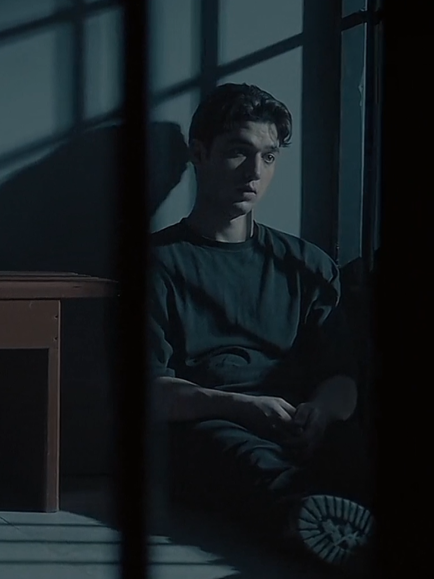 #karantina #karantinaedit #enderzorlu #burakkoşan #demirhandemircioğlu #meltemakcol #meltemakçöl #beyzaalkoç #zeynepakay #onurzorlu #karantinafilmolsun #karantinafilm #karantinakitap #karantinafilmoluyor 