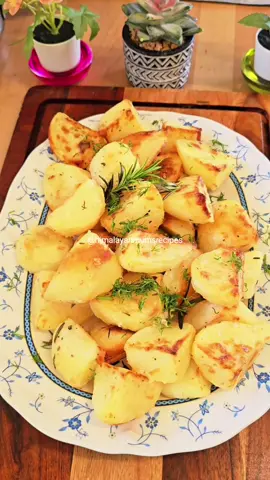 #roastpotato #foryoupage❤️❤️ #foryoupagе #foryou #fyp #himalayanmumsrecipes 