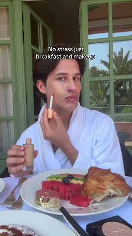 The best part about staying in a hotel: @YSL Beauty #breakfast #makeup 