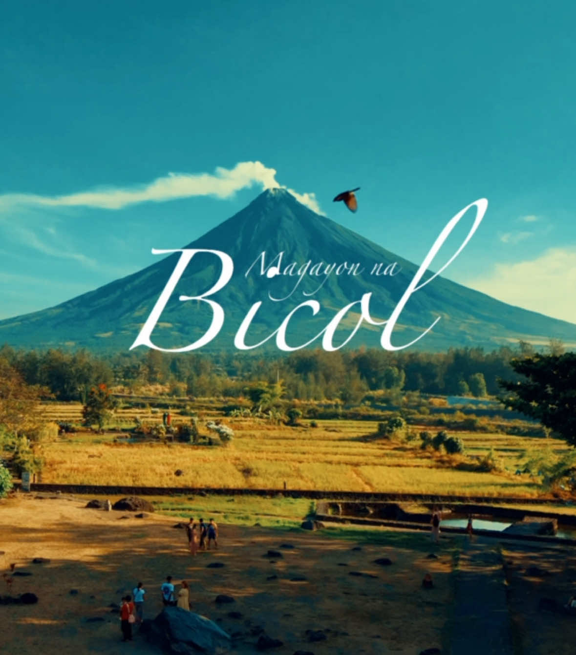 Postcards from Bicol Region. 💚 #bicol #cinematic #travel #travelph #mayon #caramoan 