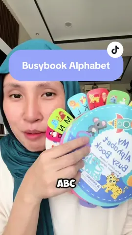 Complete huruf A-Z. Untuk anak yg baru nak belajar abc korang kene beli busy book comel ni berbaloi tahan lasak siap dpt marker sekali tau harga pun murah je😍 #busybookalphabet #busybook #busybookuntukanak 
