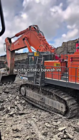 pokok nya operator 😭😁#viralvideo #viral #fyp #tambanghitz #pejuangrupiah #kulitambang #tambangbatubarakalimantan #kalimantantimur #storytambang #kerja #tambang 