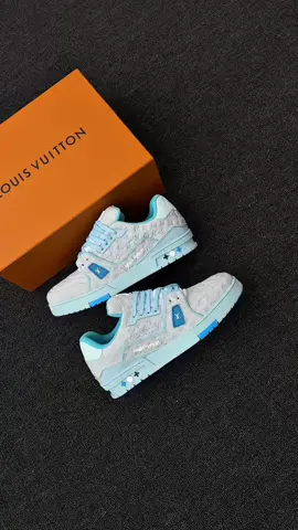 #sneakers #sneakertok #sneakerhead #menfashion #streetwear #luxurylife #streetwearstyle #OOTD #fashiontiktok 