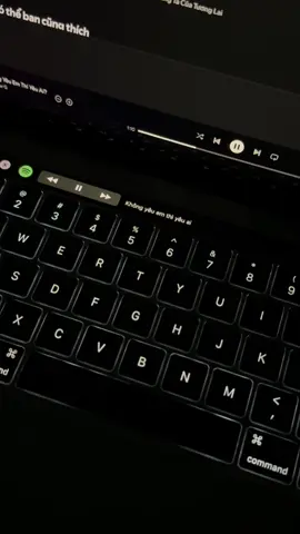 Không yêu em thì yêu ai #lowg #vu #khongyeuemthiyeuai #lyrics #fyp #viral #xuhuongtiktok #nhactamtrang #amnhacvacamxuc 