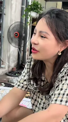 Là do Bầu ít vận động chứ Sao