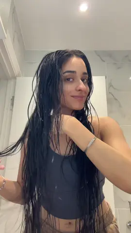 hair wash day is so satisfying 😍 @L'Oréal Paris UK @L’Oréal Paris  #foryou #fyp #browngirl #punjabi #beauty #hair #lorealparis #lorealparispartner 