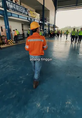 Asiappppp uncle mutoo 😂 #CapCut #xbcyza #lucu_ngakak #humortiktok #4u #soundviral #fypp #fyppp #tambangbatubara #tambangbatubarakalimantan #mekanikindonesia #tambang #kulitambang #rantau #merantau #fyppp #fypp #humortiktok #humor #viralvideo #plant 