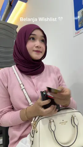 Masi banyak wishlist lainnya, satu-satu temenin yaa ^^ 