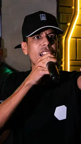 ‼️RAMÓN ANTONIO NO SE DEJÓ MALANDREAR POR DANGER EL RENACIDO‼️ Ramón Antonio con su característico sarcasmo nos dejó un Súper highlights en la Final Regional Rap Sin Groserías FT Urban Guayana ♥️🙌 Su enfrentamiento versus Danger el Renacido, es una de las mejores batallas de la Temporada 2025 🙌 🚫🤬VIVE LA EXPERIENCIA DEL RAP SIN GROSERIAS🤬🚫 #rapsingroserias #caracas #venezuela #venezuela🇻🇪 #caracasvenezuela #freestyle #rapbatalladegallos #batallasdefreestyle #fmschile #fmschile🇨🇱 #freestylerap #rapbattle #batallarap #caracascity #freestylelibre #rapbatalla #rapvenezolano #fmsinternacional #fmscolombia #fmsespaña 