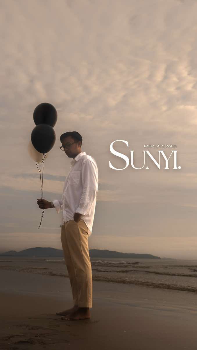 Dua figura berkongsi senia hati yang sama . song - bergema sampai selamanya ( @Nadhif Basalamah )
