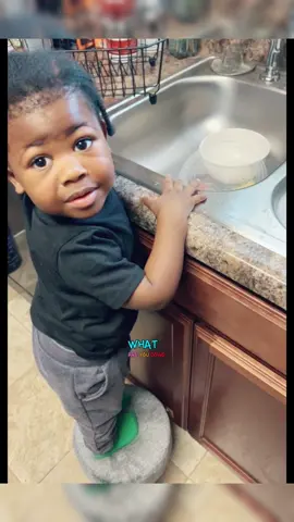 Funny baby and toddler compilation video 🤣 Cute babies saying hilarious things — this will make your day! #funnybaby #toddlertalk #funnybaby #sassybaby #babytalk #babysayingstuff #cutebaby #babylaughs #babyfever #babylife #toddlertok #funnytoddler #babyhumor #babycompilation #viralbabies #babyclip #babygiggles #foryou #foryoupage #fypシ #babiesoftiktok #MomsofTikTok #dadsoftiktok #babymood #babyfunny #cutekids #babiesbeingfunny #parentinghumor #tiktokbaby #funnykidvideos #relatableparents #FamilyFun