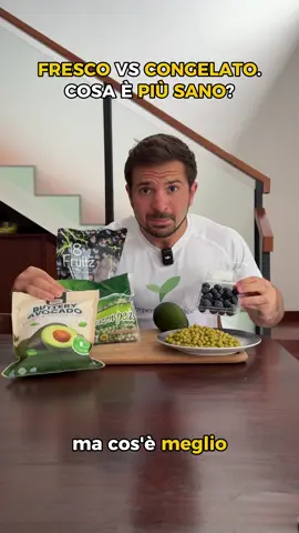 🍎 MA COS'È? È MEGLIO FRUTTA E VERDURA FRESCA O QUELLA CONGELATA? Chi mi segue sa già la risposta... 💥 La verità che sconvolge tutto: I piselli congelati spesso hanno PIÙ nutrienti (vitamina C, B e antiossidanti) rispetto a quelli freschi. 🔍 Come è possibile? I mirtilli vengono congelati entro 24 ore dalla raccolta, proteggendo i nutrienti. Quelli 