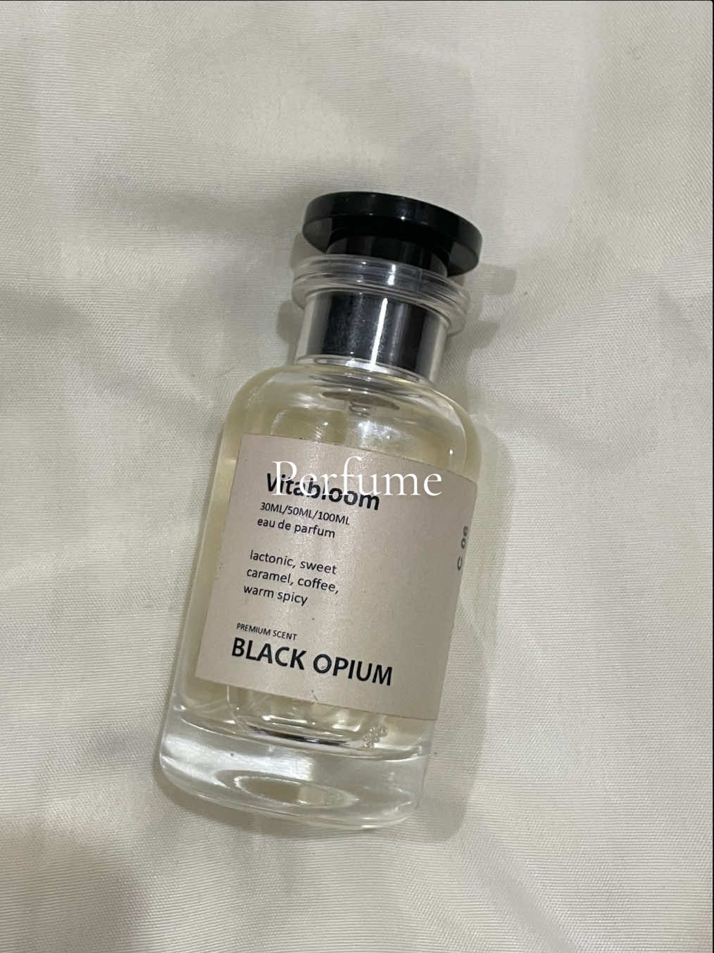 literally a head turner perfume🥹✨ #blackopiumperfume #vitabloom #perfume #reco 